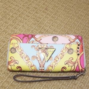 Guess woman purse wallet